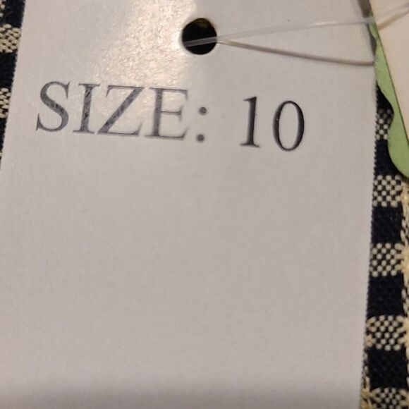Size 10 Midi Black and Cream Colored Checked Long Sleeve Dress - Picture 11 of 13